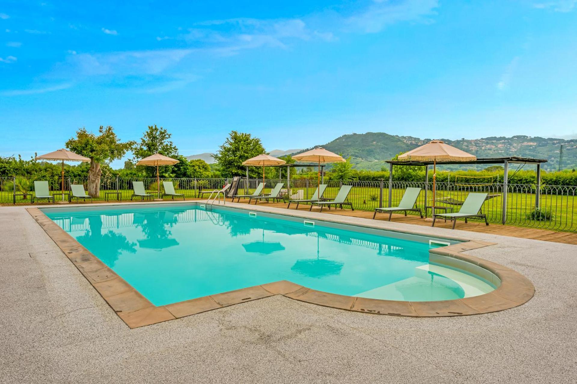 Vistalago Versilia 马萨罗萨 外观 照片