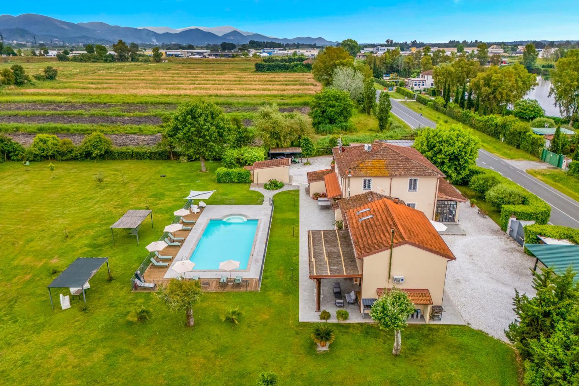 Vistalago Versilia 马萨罗萨 外观 照片